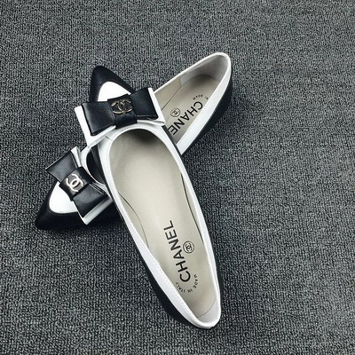 CHANEL Shallow mouth flat shoes Women--137